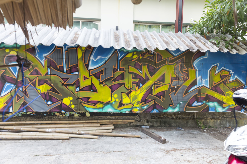 Royal graffiti Ironlak Thailand