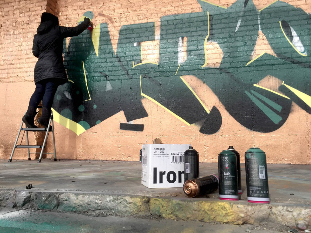 Merlot-Ironlak-Chicago